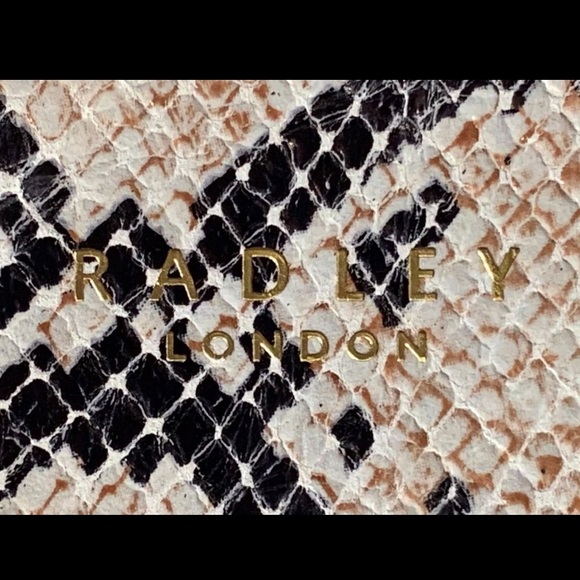 RADLEY LONDON Bags Radley London Selby St Leather Crossbody Bag